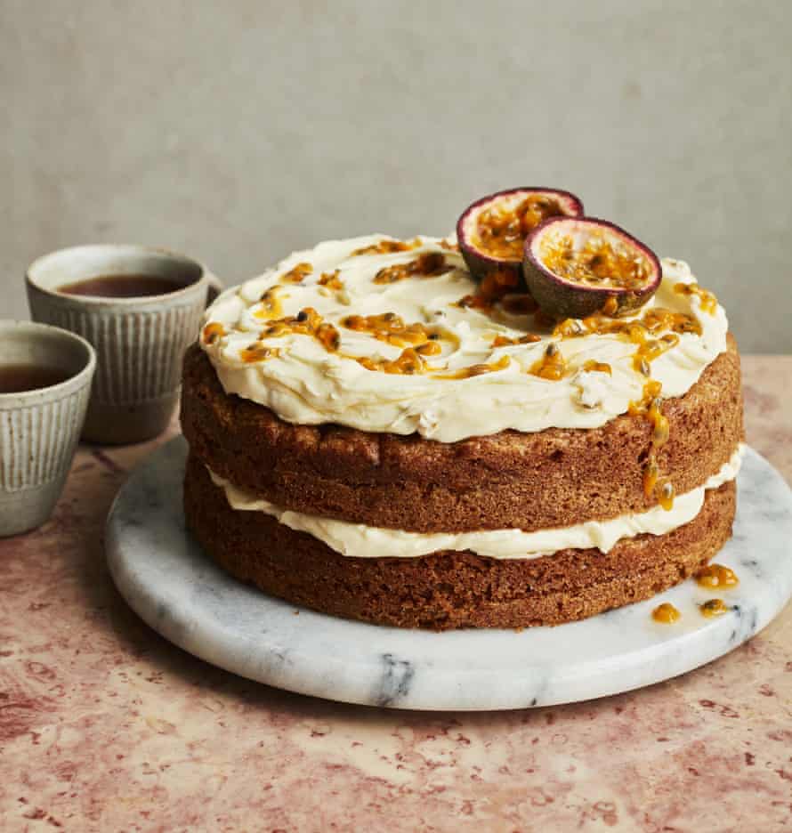 Briony Williams spiced carrot cake with ginger, walnuts and raisins recipe  on Lorraine – The Talent Zone