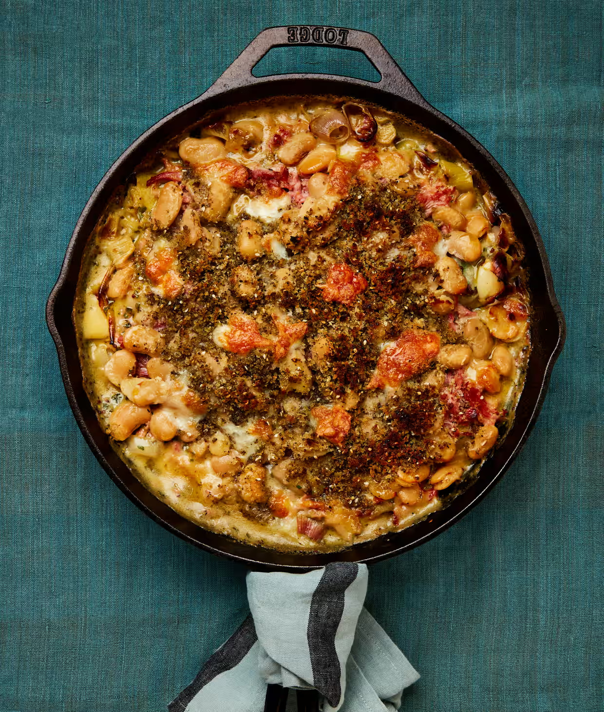 Creamy Leeks and Butter Beans with Za’atar Breadcrumbs – bitScry