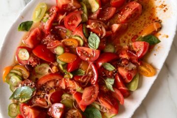 Tomato, basil and chilli crisp salad