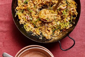 Crab and spring onion fried rice